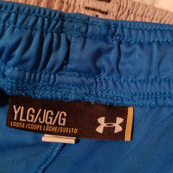 Bundle of Under Armour youth boys shorts - Picture 7 of 7